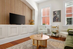 Televisión y oficina