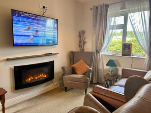 Interior - Buttermilk Lodge - "Goulane" 2 Bedroom Apartment, 5 mins walk Clifden Centre (Clifden)