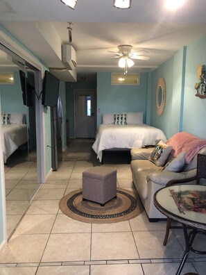 1 habitación, tabla de planchar con plancha y wifi 