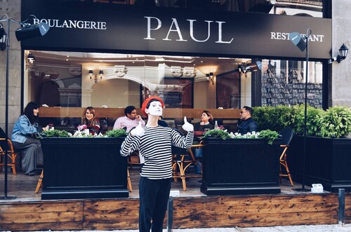 Luxury Inn *In the heart of Tbilisi city* 5 min walking distance form everything