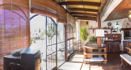 MAISON AVEC VUE IMPRESSIONNANTE!