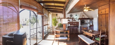 COLONIAL HOUSE IN NEW AND OLD SALTA