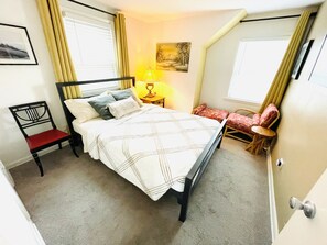 2 bedrooms, desk, iron/ironing board, free WiFi