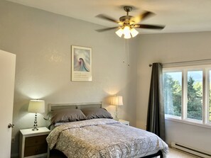 2 bedrooms, iron/ironing board, bed sheets