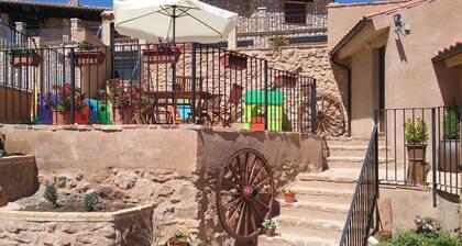Rural house with barbecue in Teruel
