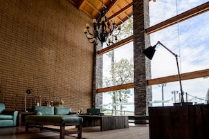 Sala de estar en el lobby