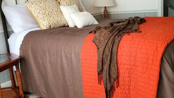 1 sovrum, skrivbord, strykjärn/strykbräda och gratis wi-fi