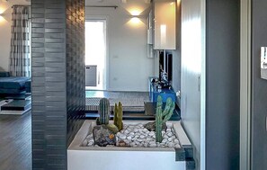 2 Schlafzimmer, Reisekinderbett, kostenloses WLAN