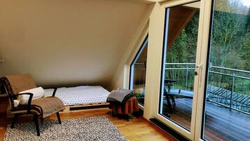 2 Schlafzimmer, Schreibtisch, WLAN, Bettwäsche