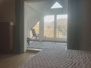 2 chambres, bureau, Wi-Fi, draps fournis