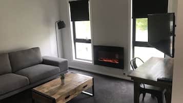 Smart-TV, DVD-Player, Stereoanlage