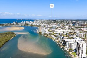 Beach - Maroochy Riverfront Escape- Walk to CBD & Ocean St (Maroochydore)