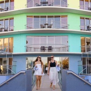 Exterior - Top Floor Unit With Private Rooftop Terrace (Kings Beach)