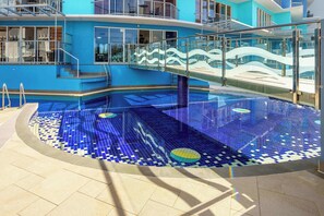 Pool - Top Floor Unit With Private Rooftop Terrace (Kings Beach)