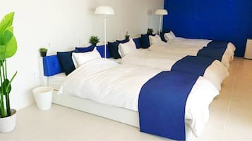 MARINE BLUE ROOM | Individually decorated, laptop workspace, free WiFi, bed sheets