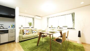 6 beds Private Shibuya House | Living area | Flat-screen TV, DVD player