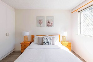 2 bedrooms, iron/ironing board, travel cot, WiFi