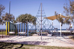 Children’s area - Kings Beach Oceanfront Apartment With Pool (Kings Beach)