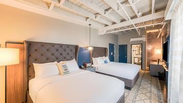 Espace de travail pour ordinateur portable, fer et planche Ă  repasser