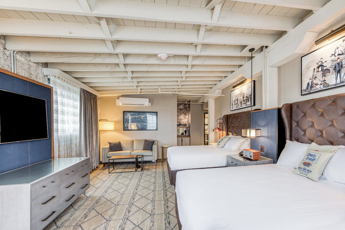 Junior Suite, 2 Queen Beds | Laptop workspace, iron/ironing board, free cribs/infant beds, free WiFi