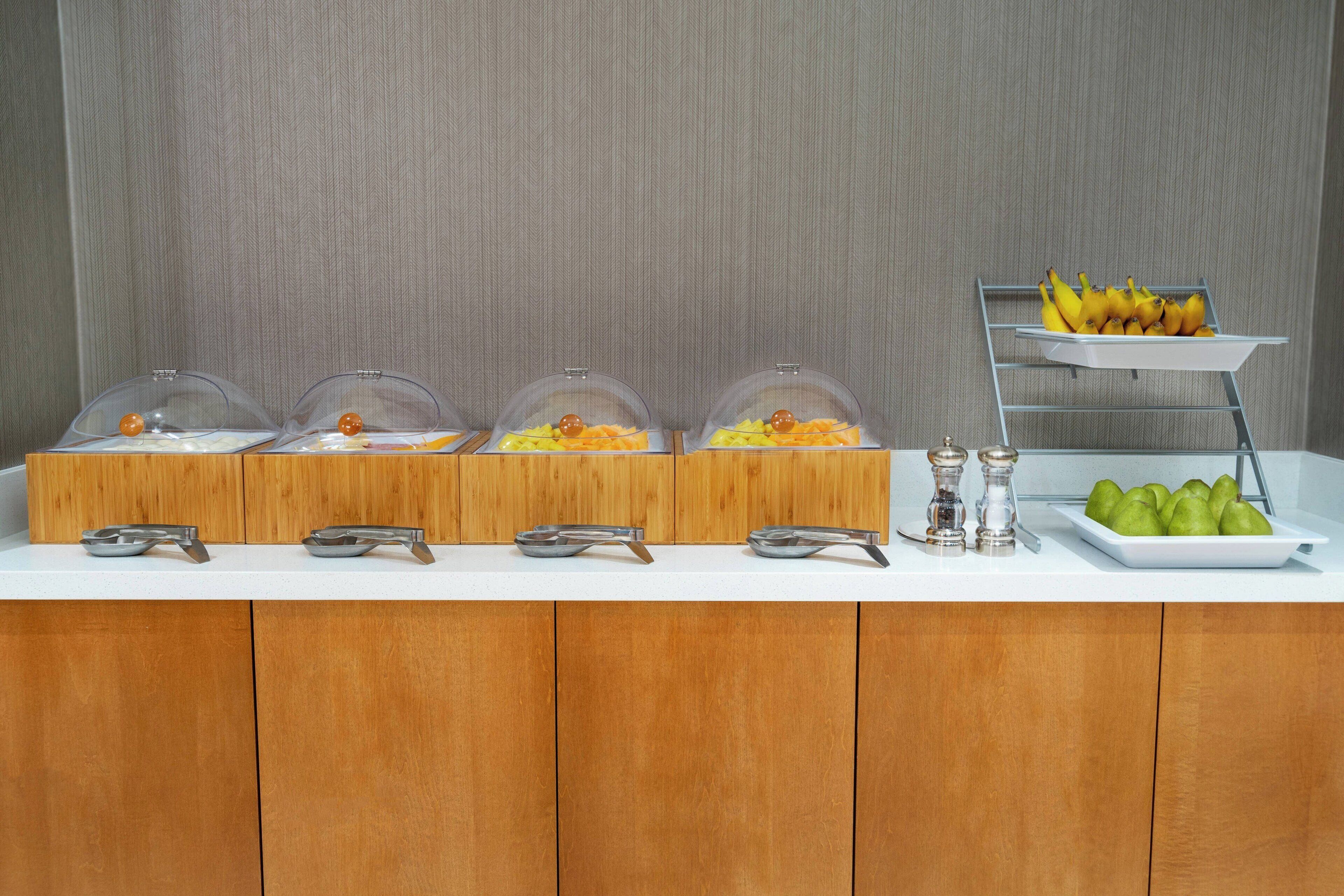free daily continental breakfast
