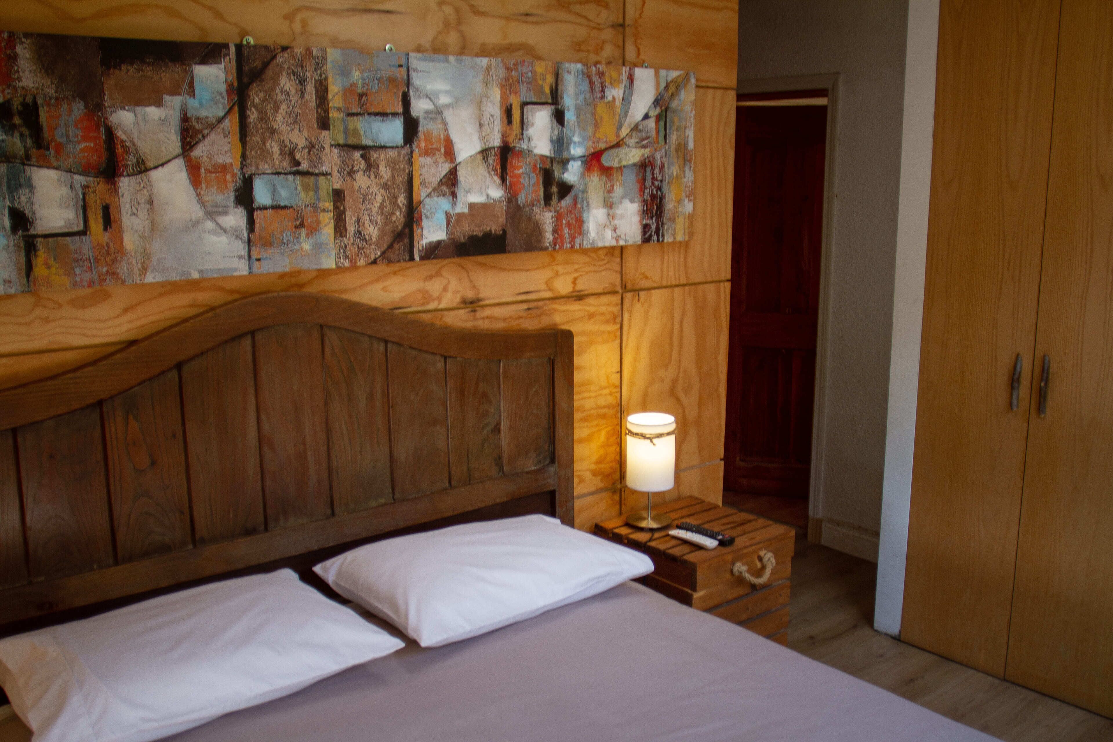 2 bedrooms, WiFi, bed sheets, wheelchair access