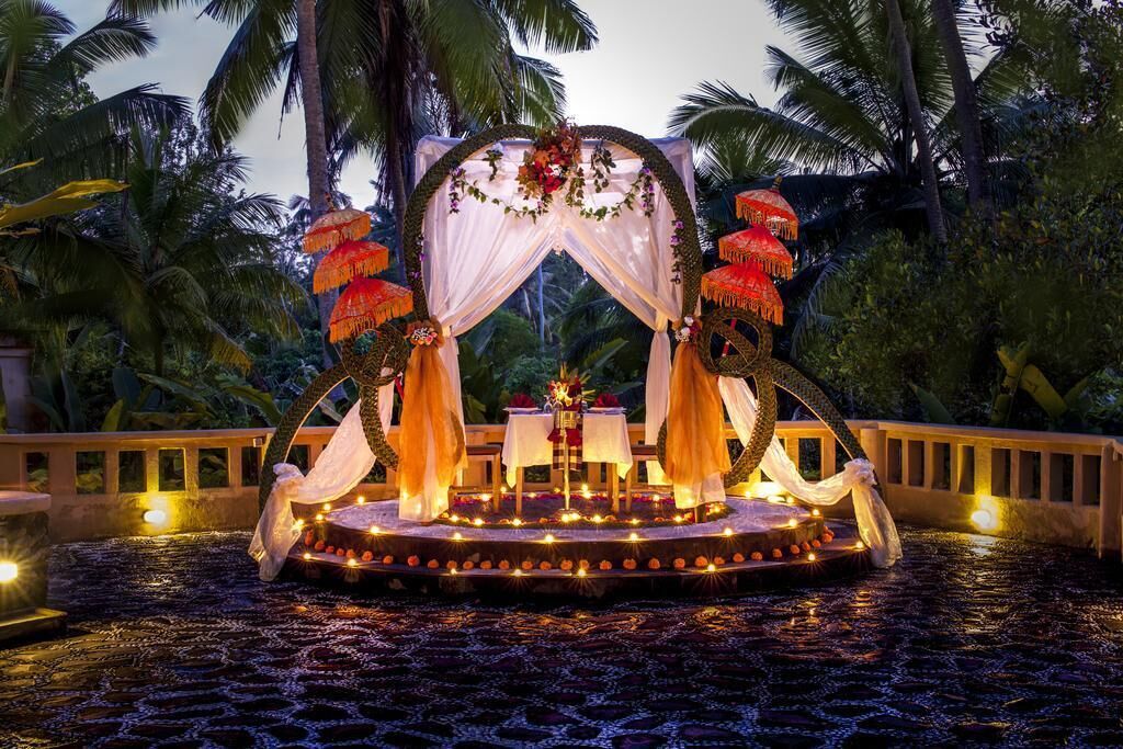 منطقة خارجية لإقامة الولائم والاحتفالات