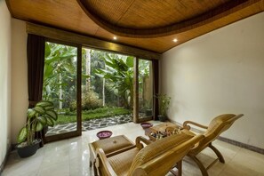 Interior - Best Rice Field View Villa at Ubud 1BR (Ubud,)
