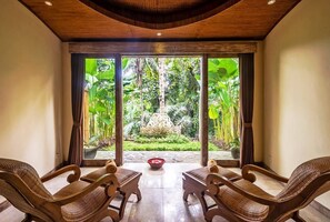 Interior - Best Rice Field View Villa at Ubud 1BR (Ubud,)