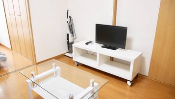 Basic Apartment | Television