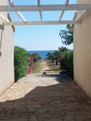 Property grounds - Villa Prunete Entre mer et Piscine (Cervione)