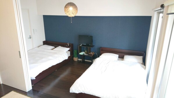 Room (up to 6 Guests, No.6) | 1 bedroom, desk, free WiFi