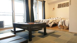 Habitación (up to 6 Guests, No.7)