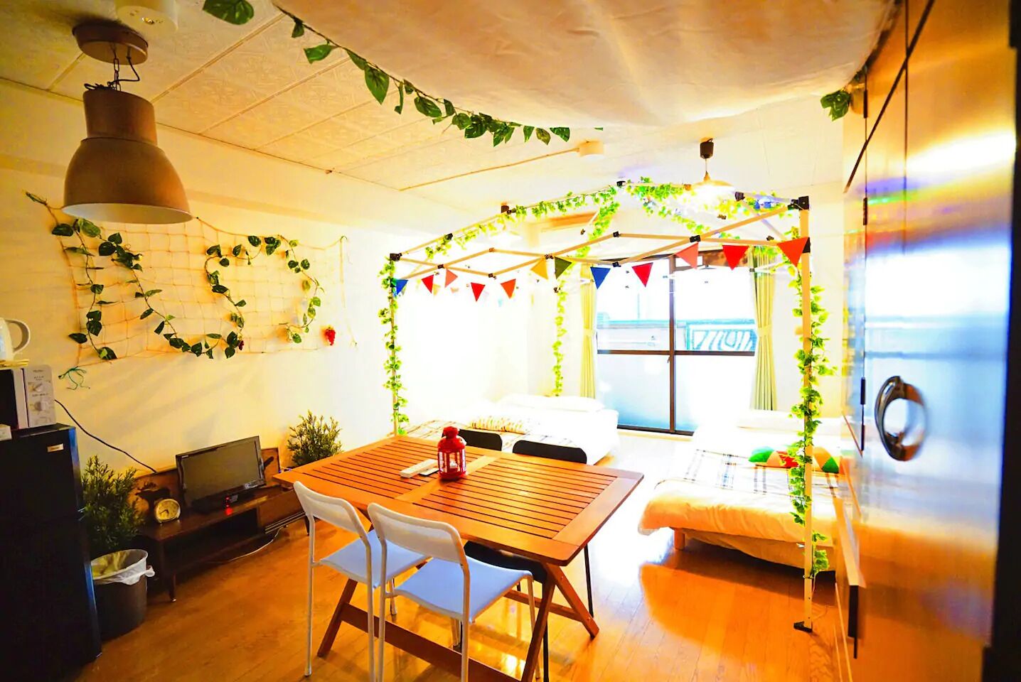 Room (up to 5 Guests)