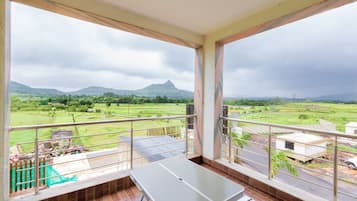 Luxury Double Room | Balcony view