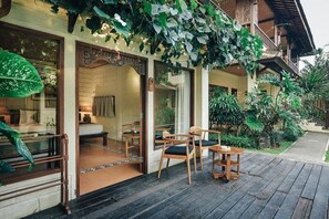 Outdoor dining - Double Bungalow 5minute to Ubud Center (Ubud,)