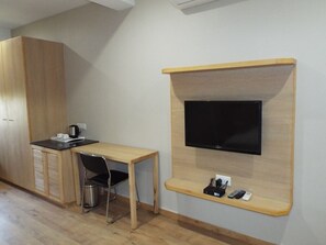 Executive Room | Room amenity - Hotel Berlin (Gandhinagar)