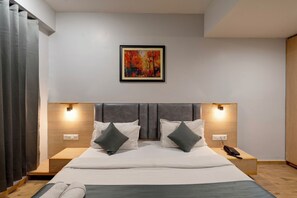 Executive Room | 1 bedroom, premium bedding, in-room safe, desk - Hotel Berlin (Gandhinagar)