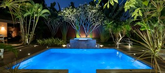 La meilleure villa de Chiang Mai, Garden Paradise, A / C, petit déjeuner gratuit, piscine, fourgonnette, chef