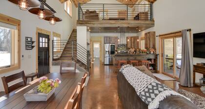Riverfront Home w/ BBQ: 2 Mi to Downtown Gunnison!