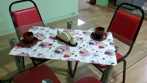 Breakfast area - Hostel Portal (Tbilisi)