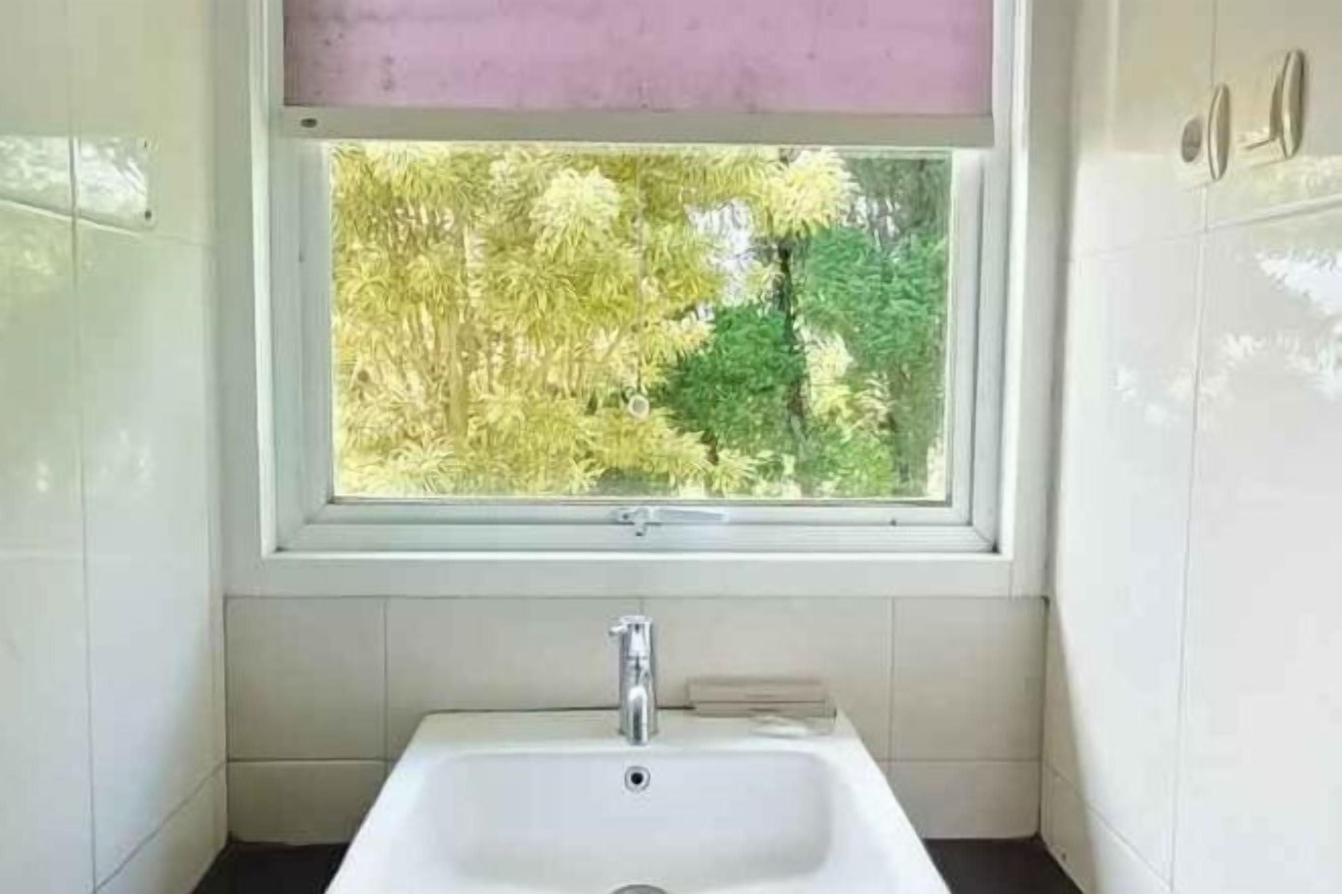 Bad | Dusj, toalettartikler (inkludert), bidé og håndklær