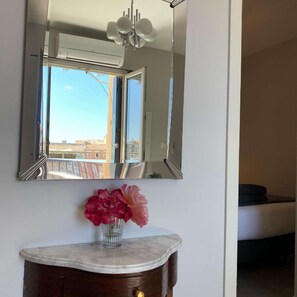 Interior - Free cancellation up to 21 days before your arrival date (Sète)