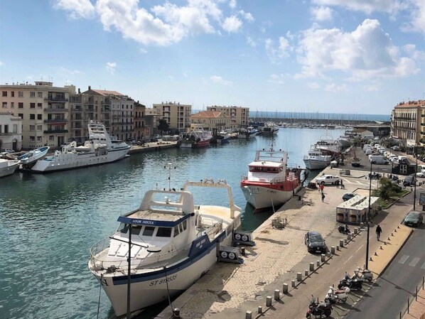 Marina