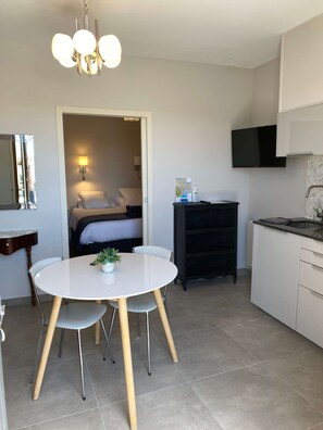 1 bedroom, iron/ironing board, WiFi, bed sheets - Free cancellation up to 21 days before your arrival date (Sète)
