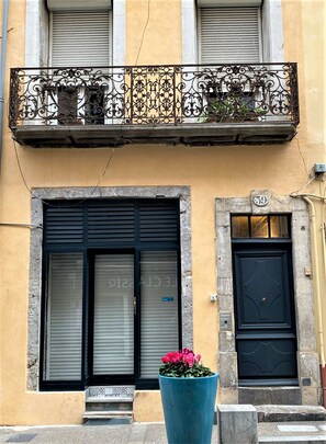 Exterior detail - Free cancellation up to 21 days before your arrival date (Sète)