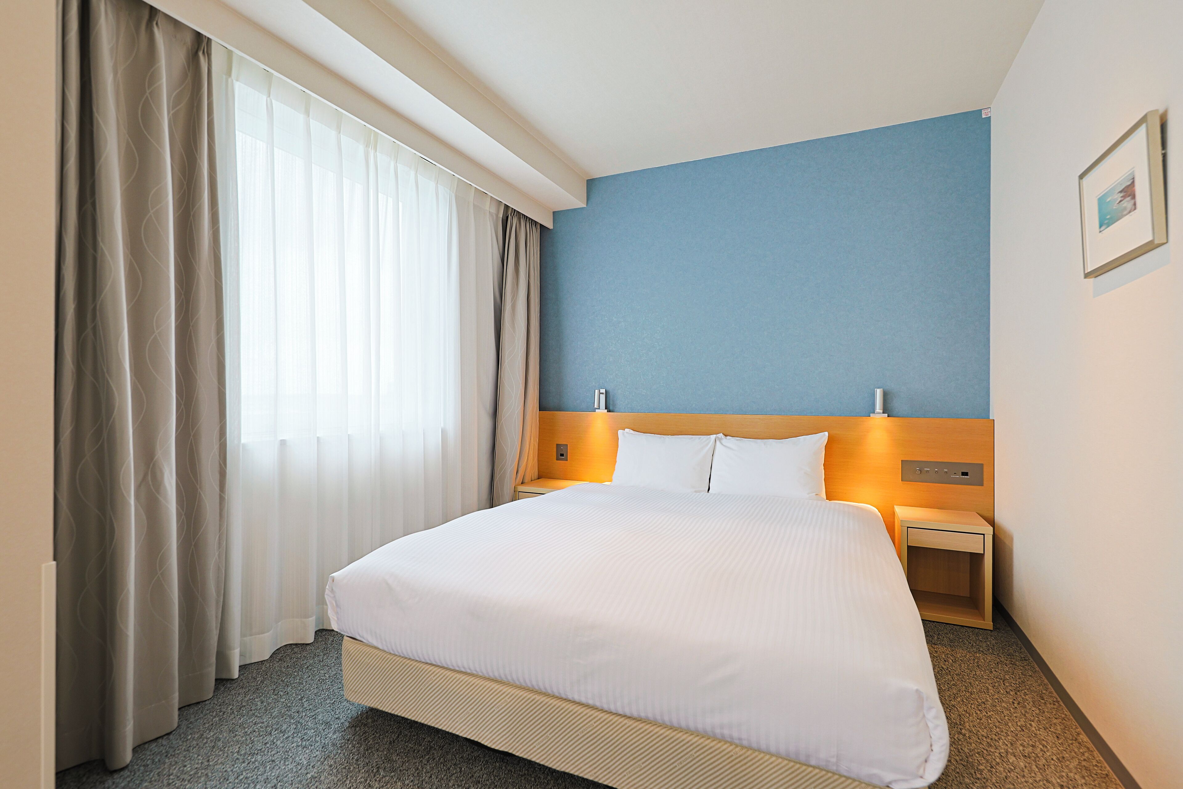 Meja kerja, ruang kerja ramah laptop, dan setrika/meja setrika