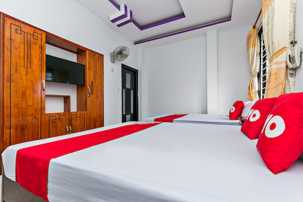 Superior Quadruple Room | Desk, soundproofing, free WiFi