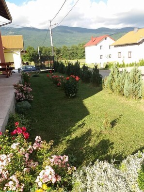 Garden - Guest House Macic (Plitvicka Jezera)