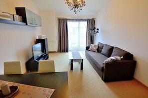 アパートメント | リビングルーム | 薄型テレビ